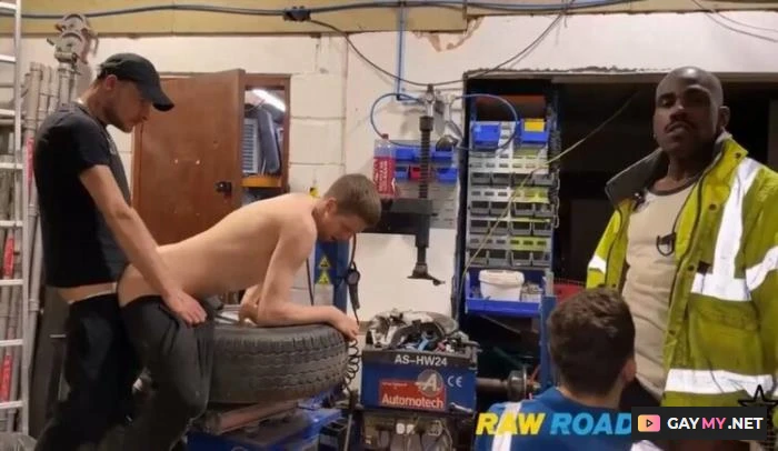 Ben Kane, Danny Ford, Jamie, Josh Innit, Tony Parker Ginder Lad Gets More Than 1 Oil Change (HD 720p)