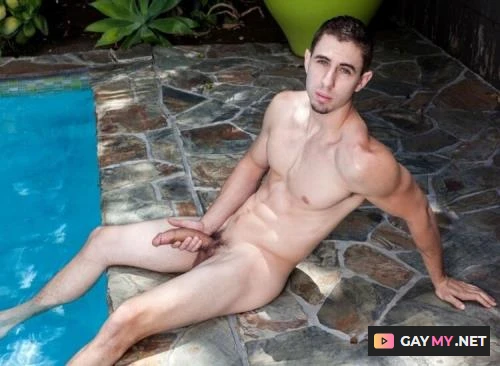RB2764 Hot Twink Jake Orion eats his load (HD 720p)