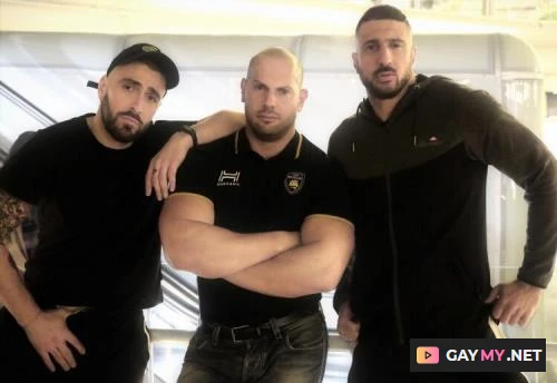 Tourist lost in Paris finds 2 cocks (HD 720p)