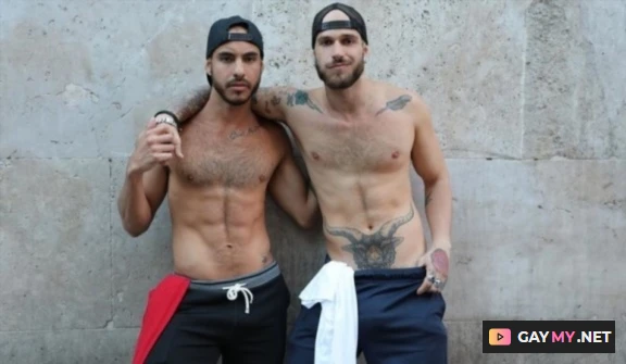 Exhibitionist cruising at the park for Patrick and Fabio (HD 720p)