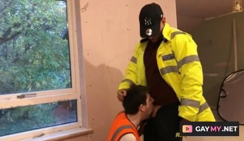 Slacking Builder Gets Fucking From Big Cock Boss (HD 720p)